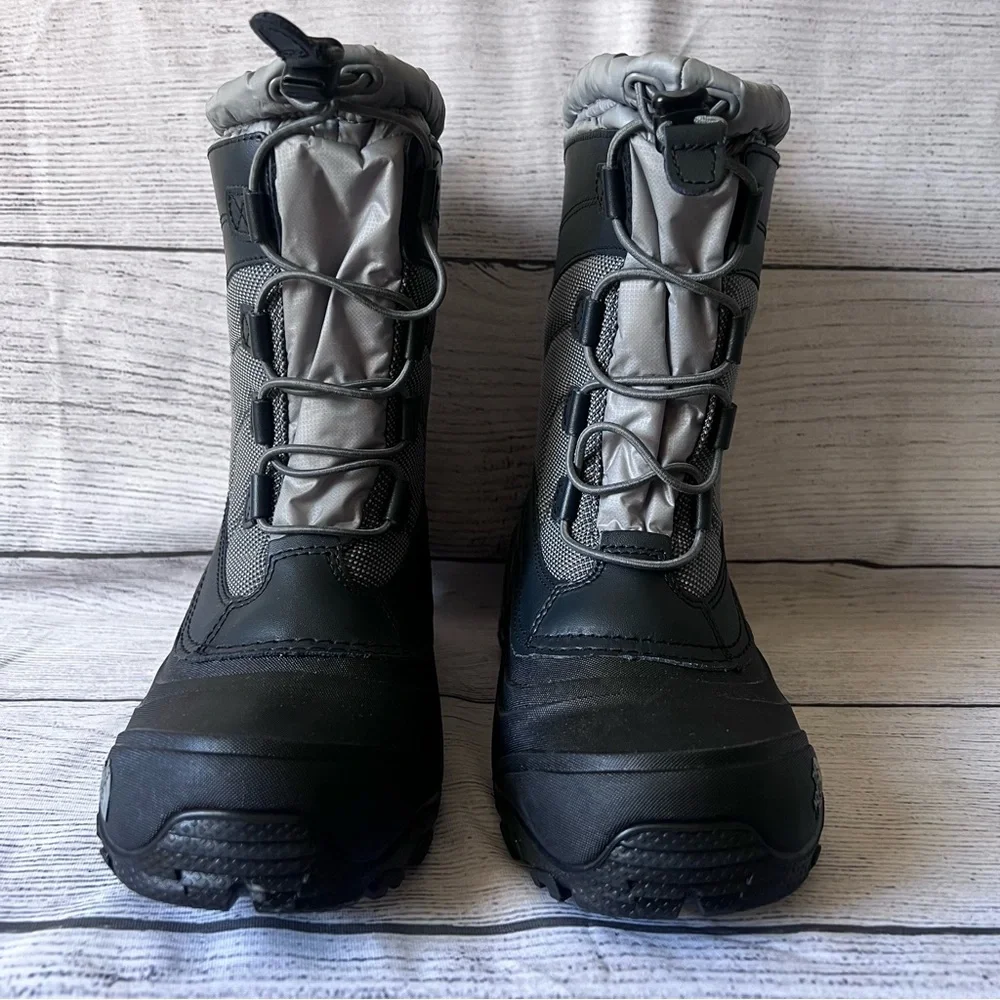 The North Face Alpenglow IV Boots Black YOUTH Size 4